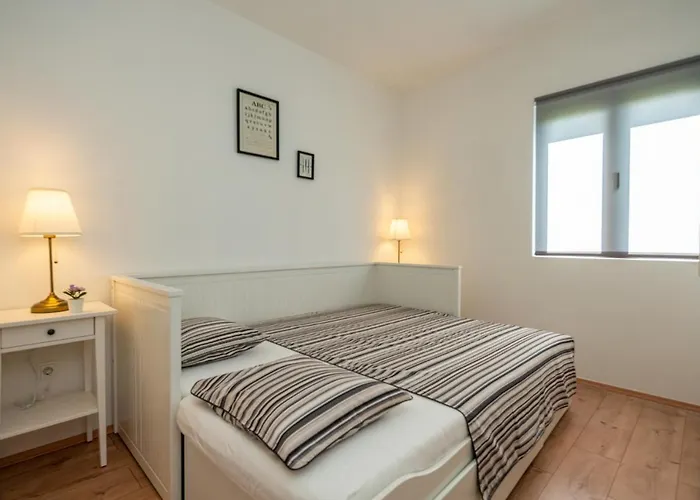 Kamp Mara Pakoštane