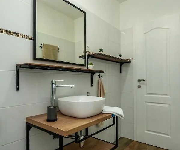 Kamp Mara Pakoštane