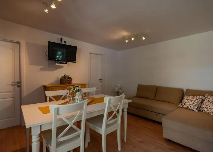 Kamp Mara Appartement *