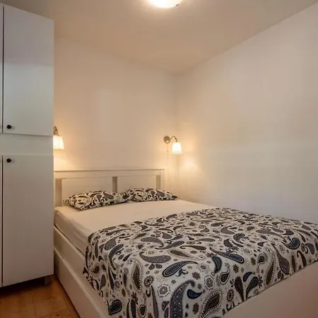 Kamp Mara Pakostane