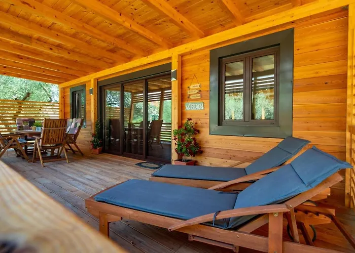 Kamp Mara باكوشتاني